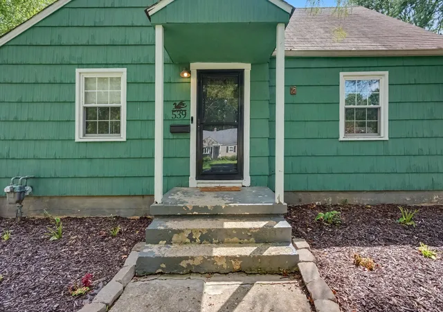 Photo 3 of Single family home for sale at 539 Blenheim Rd, Columbus, OH 43214 | MLS# 226032358 | Listing updated on 2026-09-09