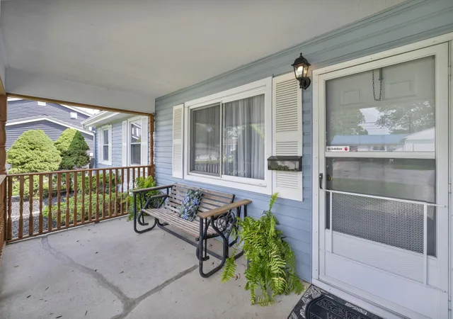 Photo 4 of Single family home for sale at 1098 Colonial Ave, Marion, OH 43302 | MLS# 226032262 | Listing updated on 2026-10-12