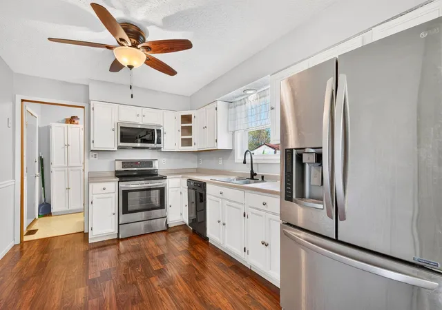 Photo 5 of Single family home for sale at 284 Cline Ct, Ashville, OH 43103 | MLS# 226032333 | Listing updated on 2026-08-26