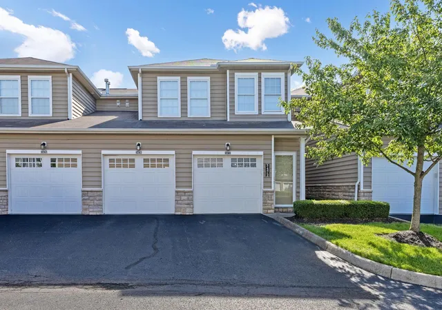 Photo 1 of Condo for sale at 5470 Nottinghamshire Ln, Westerville, OH 43081 | MLS# 226032534 | Listing updated on 2026-09-16