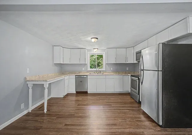 Photo 2 of Single family home for sale at 14207 Eldon Dr, Mount Vernon, OH 43050 | MLS# 226032248 | Listing updated on 2026-08-26