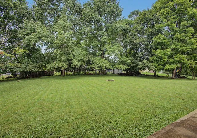 Photo 33 of Single family home for sale at 14207 Eldon Dr, Mount Vernon, OH 43050 | MLS# 226032248 | Listing updated on 2026-08-26