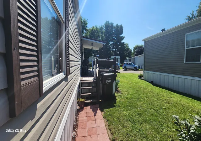 Photo 3 of Single family home for sale at 189 Parklawn Dr, Circleville, OH 43113 | MLS# 226032241 | Listing updated on 2026-10-05