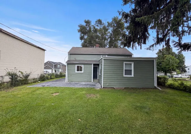 Photo 4 of Single family home for sale at 601 Rhoads Ave, Columbus, OH 43205 | MLS# 226032240 | Listing updated on 2026-10-29