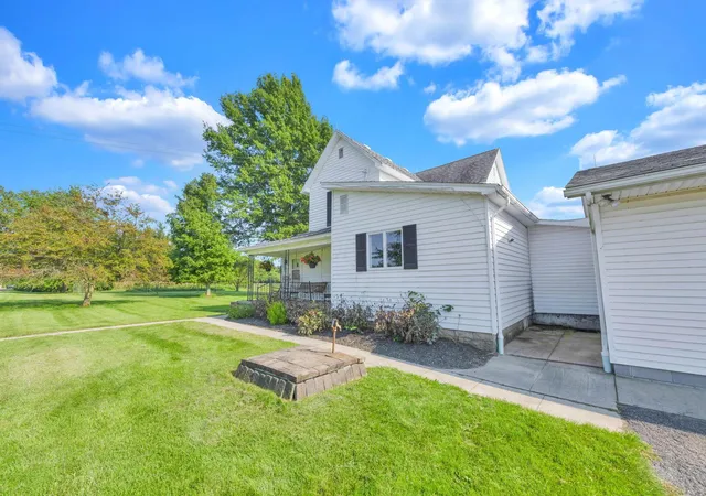 Photo 4 of Single family home for sale at 14373 Weaver Rd, Marysville, OH 43040 | MLS# 226032660 | Listing updated on 2026-10-28