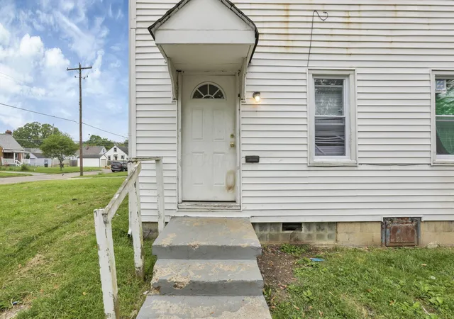 Photo 3 of Multi family home for sale at 1656 1658 Forest St, Columbus, OH 43206 | MLS# 226032258 | Listing updated on 2026-09-02