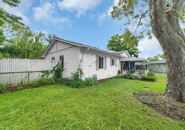 Photo 3 of Sale Pending at 1011 Pleasant Ct, Reynoldsburg, OH 43068 | MLS# 226032292 | Listing updated on 2026-09-17