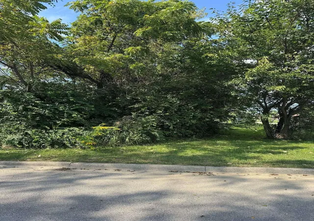 Photo 2 of Land for sale at 0 1st Ave, Urbancrest, OH 43123 | MLS# 226032687 | Listing updated on 2026-09-04