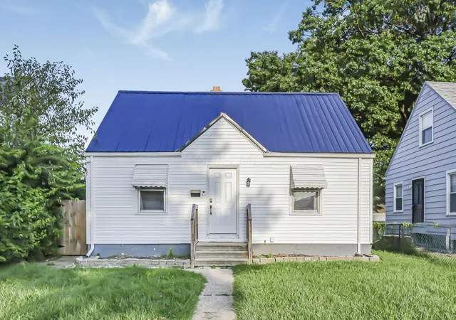 Photo 1 of Single family home for sale at 2190 Grasmere Ave, Columbus, OH 43211 | MLS# 226032307 | Listing updated on 2026-08-31