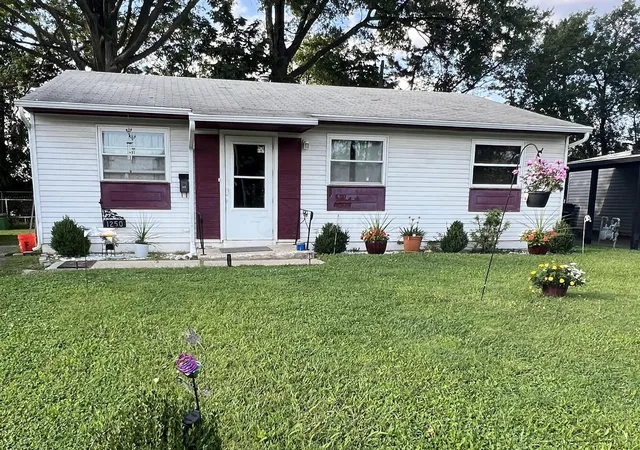Photo 1 of Single family home for sale at 1250 Yolanda Dr, Columbus, OH 43207 | MLS# 226032301 | Listing updated on 2026-09-14