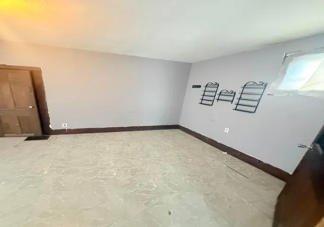 Photo 4 of Single family home for sale at 304 W High Ave, Bellefontaine, OH 43311 | MLS# 226032315 | Listing updated on 2026-09-13