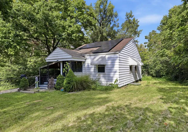 Photo 3 of Single family home for sale at 288 N Oakley Ave, Columbus, OH 43204 | MLS# 226032942 | Listing updated on 2026-09-22