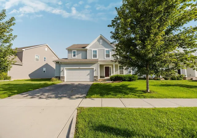 Photo 3 of Single family home for sale at 426 Oakland Hills Loop, Commercial Point, OH 43116 | MLS# 226032313 | Listing updated on 2026-09-05