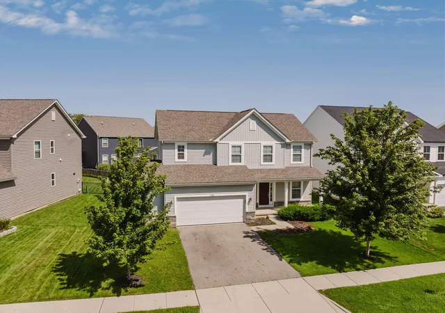 Photo 4 of Single family home for sale at 426 Oakland Hills Loop, Commercial Point, OH 43116 | MLS# 226032313 | Listing updated on 2026-09-05