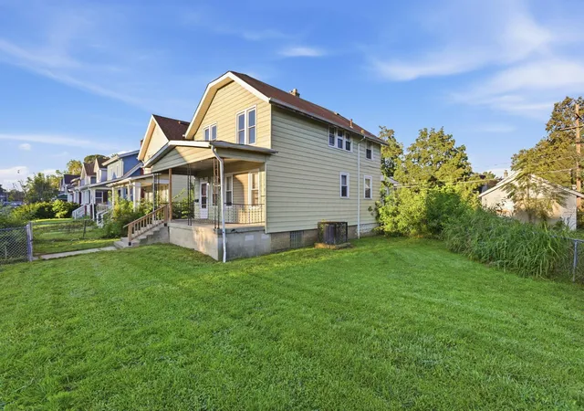Photo 3 of Single family home for sale at 223 N Wayne Ave, Columbus, OH 43204 | MLS# 226032671 | Listing updated on 2026-09-17