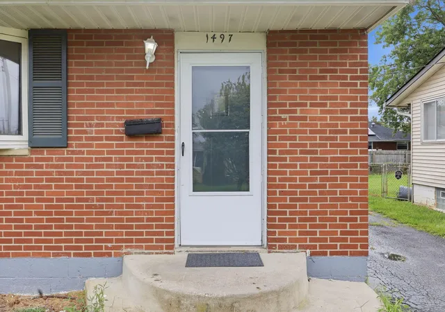 Photo 3 of Sale Pending at 1497 Selkirk Rd, Columbus, OH 43227 | MLS# 226032667 | Listing updated on 2026-09-22