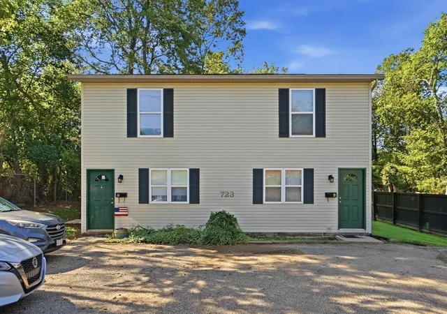 Photo 1 of Multi family home for sale at 723 Wesley Ave, Newark, OH 43055 | MLS# 226032324 | Listing updated on 2026-09-21