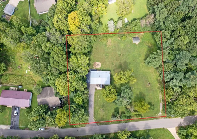 Photo 3 of Single family home for sale at 646 Kennedy Dr, Mansfield, OH 44904 | MLS# 226032487 | Listing updated on 2026-08-31