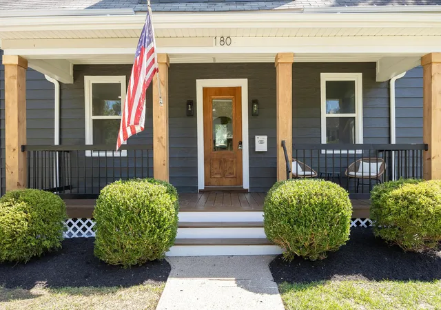 Photo 2 of Single family home for sale at 180 N Liberty St, Delaware, OH 43015 | MLS# 226032450 | Listing updated on 2026-08-28