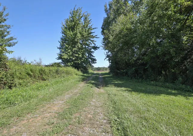 Photo 3 of Single family home for sale at 20480 Westlake Lee Rd, Marysville, OH 43040 | MLS# 226032381 | Listing updated on 2026-09-21