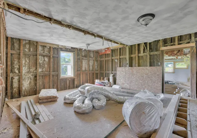 Photo 3 of Single family home for sale at 16451 Cox Rd, Logan, OH 43138 | MLS# 226032391 | Listing updated on 2026-08-26