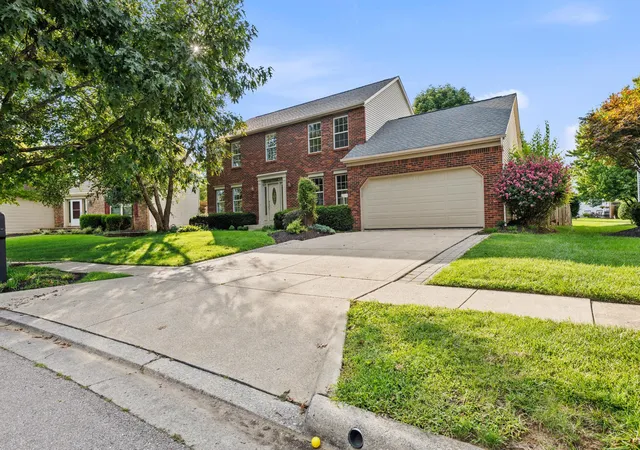 Photo 1 of Single family home for sale at 2873 Snowberry Ln, Hilliard, OH 43026 | MLS# 226032395 | Listing updated on 2026-10-05