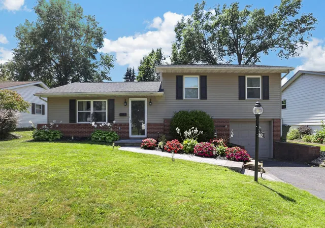 Photo 1 of Single family home for sale at 6519 Balsam Dr, Reynoldsburg, OH 43068 | MLS# 226032410 | Listing updated on 2026-09-14