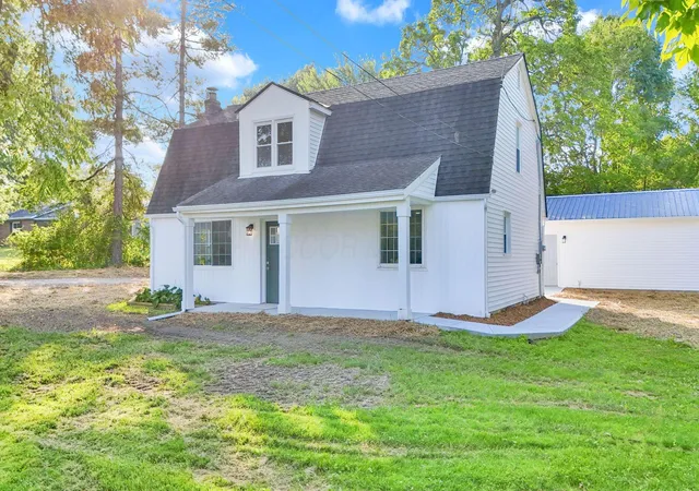 Photo 3 of Single family home for sale at 11745 Smith Rd Nw, Lithopolis, OH 43136 | MLS# 226032797 | Listing updated on 2026-09-18