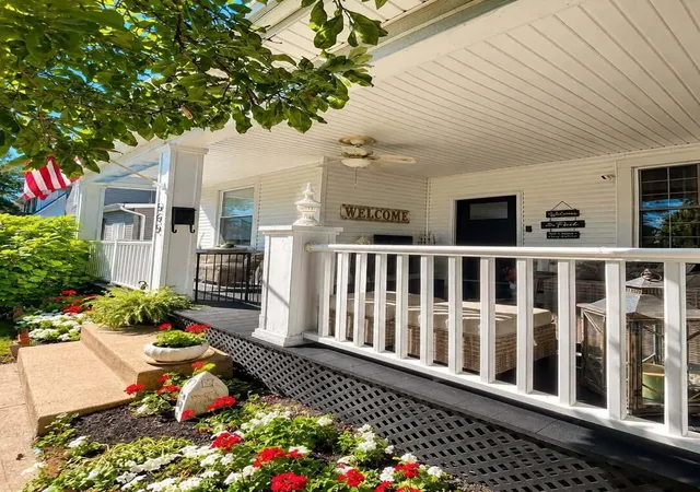 Photo 2 of Single family home for sale at 565 E Chestnut St, Lancaster, OH 43130 | MLS# 226032415 | Listing updated on 2026-09-03