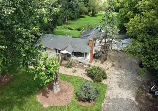 Photo 2 of Single family home for sale at 1150 London Groveport Rd, Lockbourne, OH 43137 | MLS# 226032426 | Listing updated on 2026-09-23