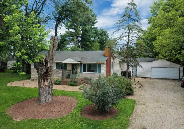 Photo 3 of Single family home for sale at 1150 London Groveport Rd, Lockbourne, OH 43137 | MLS# 226032426 | Listing updated on 2026-09-23