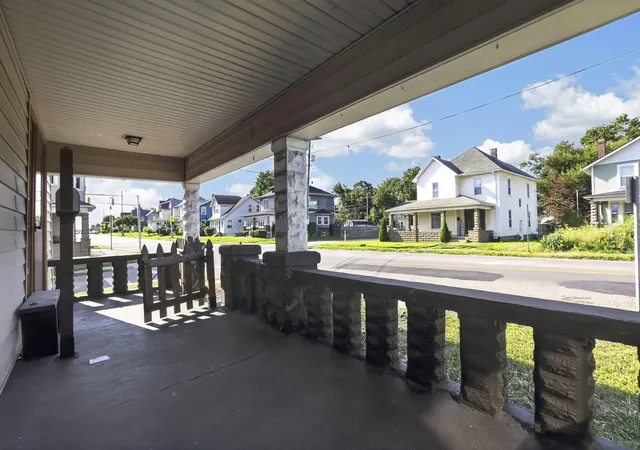 Photo 2 of Sale Pending at 573 E Main St, Newark, OH 43055 | MLS# 226032431 | Listing updated on 2026-09-09