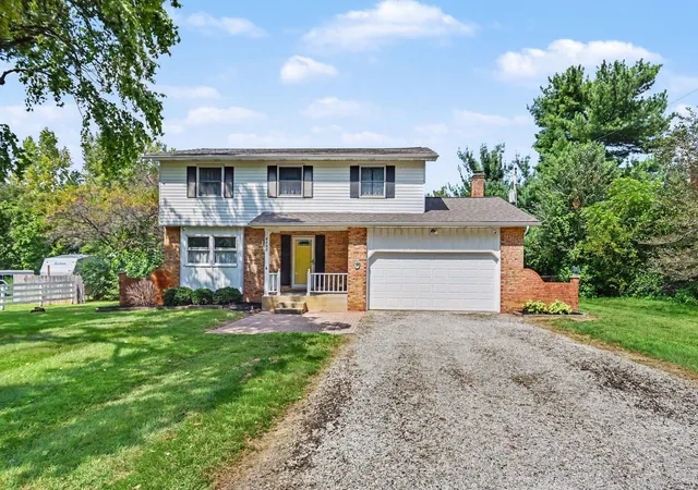 Photo 3 of Single family home for sale at 6502 Lehman Rd, Canal Winchester, OH 43110 | MLS# 226032940 | Listing updated on 2026-09-18