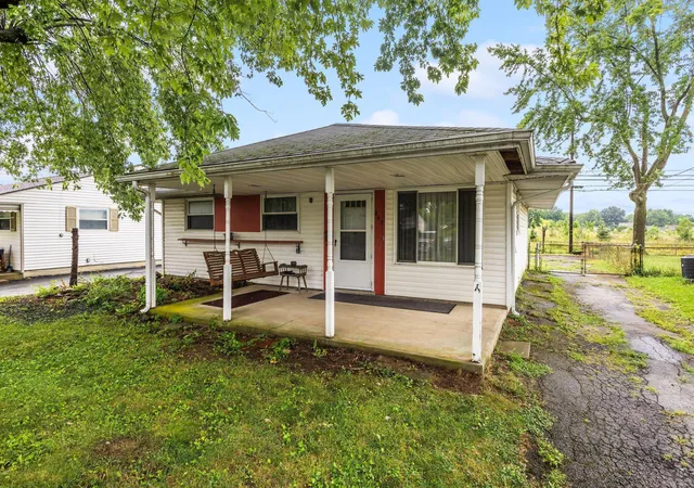 Photo 2 of Single family home for sale at 863 Bruckner Rd, Columbus, OH 43207 | MLS# 226032483 | Listing updated on 2026-08-26