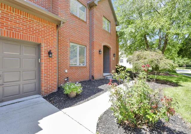 Photo 3 of Single family home for sale at 5205 Forest Run Dr, Dublin, OH 43017 | MLS# 226032577 | Listing updated on 2026-08-30