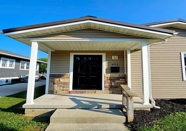 Photo 2 of Single family home for sale at 451 Broadway St, Washington Court House, OH 43160 | MLS# 226032510 | Listing updated on 2026-09-15