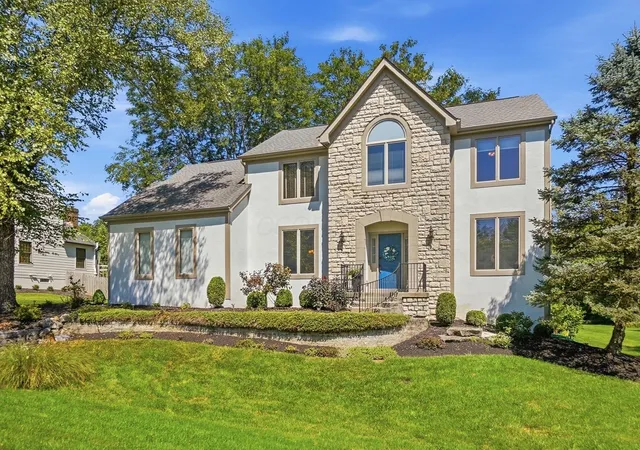 Photo 2 of Single family home for sale at 3819 Waverly Pl Dr, Lewis Center, OH 43035 | MLS# 226033020 | Listing updated on 2026-09-28