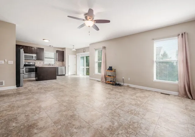 Photo 3 of Single family home for sale at 426 Josaphat Wy, Columbus, OH 43213 | MLS# 226032826 | Listing updated on 2026-09-06