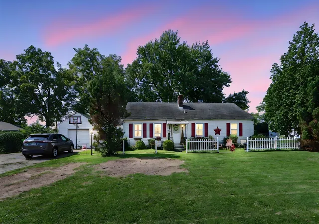 Photo 1 of Single family home for sale at 190 Walnut Creek Pike, Circleville, OH 43113 | MLS# 226032542 | Listing updated on 2026-08-28