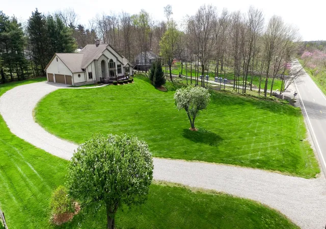 Photo 4 of Single family home for sale at 7263 Riverside Dr, Powell, OH 43065 | MLS# 226032698 | Listing updated on 2026-09-10