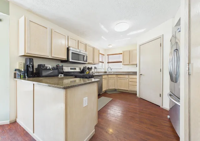Photo 3 of Single family home for sale at 6611 Winbarr Wy, Canal Winchester, OH 43110 | MLS# 226032727 | Listing updated on 2026-09-15