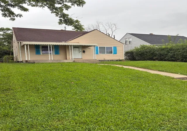 Photo 1 of Single family home for sale at 928 E 20th Ave, Columbus, OH 43211 | MLS# 226032601 | Listing updated on 2026-09-15