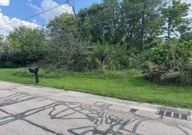 Photo 2 of Land for sale at 0 Maple St #Lot 1, Urbancrest, OH 43123 | MLS# 226032688 | Listing updated on 2026-09-04