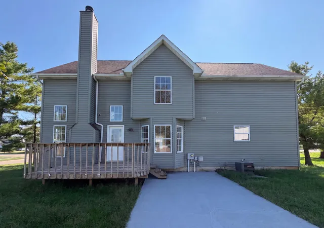 Photo 5 of Sale Pending at 101 Grove Run Rd, Commercial Point, OH 43116 | MLS# 226032607 | Listing updated on 2026-09-01