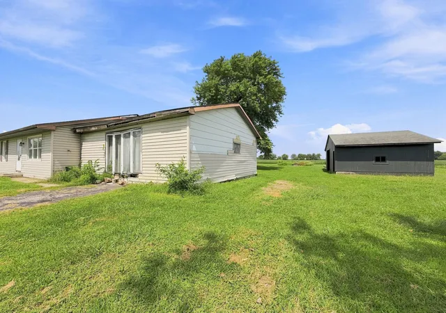 Photo 3 of Single family home for sale at 16155 Yankeetown Chenoweth Rd, Mount Sterling, OH 43143 | MLS# 226032764 | Listing updated on 2026-09-15