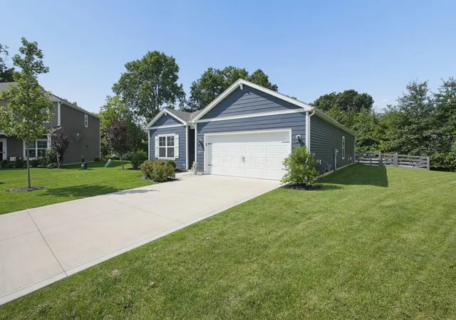 Photo 3 of Single family home for sale at 431 Park Vista Dr, Delaware, OH 43015 | MLS# 226032928 | Listing updated on 2026-09-03