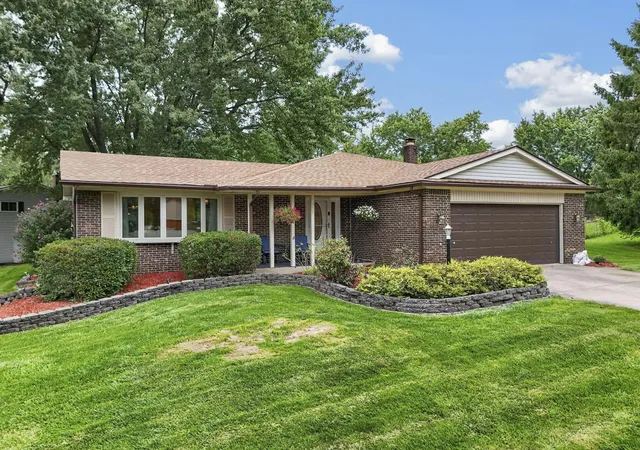 Photo 2 of Single family home for sale at 333 Dellfield Wy, Gahanna, OH 43230 | MLS# 226032888 | Listing updated on 2026-09-07