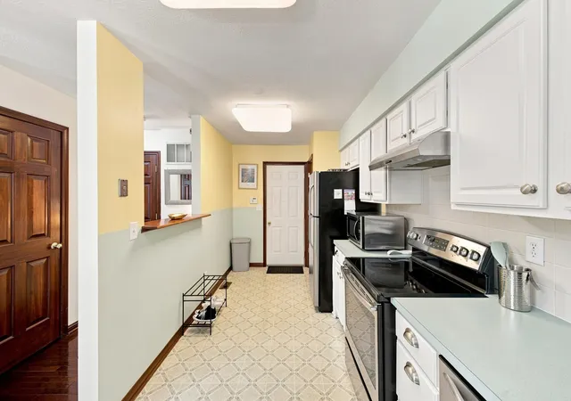 Photo 4 of Single family home for sale at 578 Chadwood Dr, Gahanna, OH 43230 | MLS# 226032661 | Listing updated on 2026-09-08