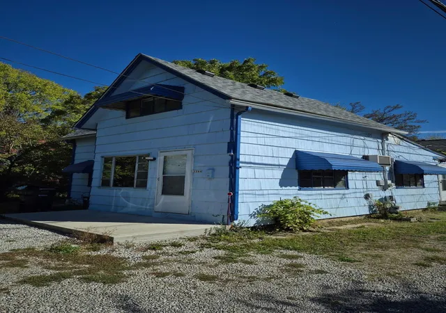 Photo 1 of Single family home for sale at 2264 Shelton St, Columbus, OH 43223 | MLS# 226032654 | Listing updated on 2026-08-27