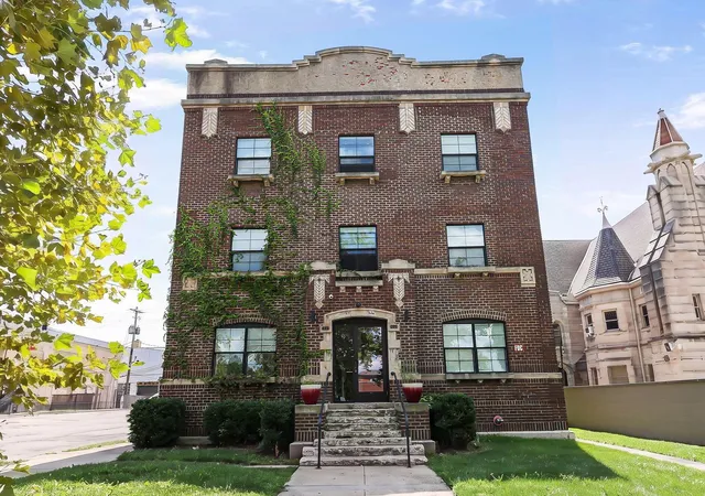Photo 1 of Multi family home for sale at 595 E Broad St, Columbus, OH 43215 | MLS# 226032666 | Listing updated on 2026-08-28
